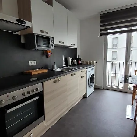 2p Lumineux Au Coeur De Lejlighed